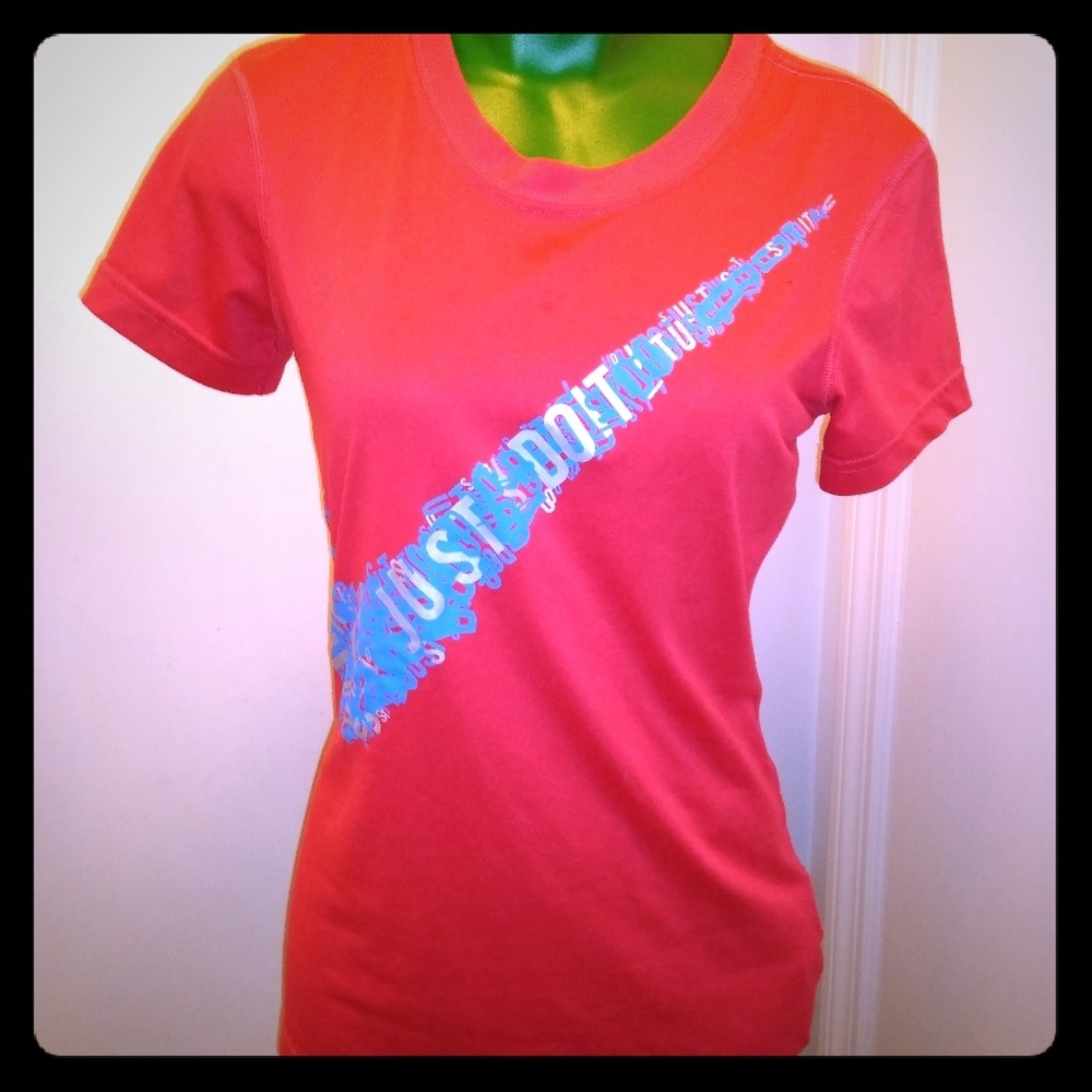 Nike womens drifit top XS